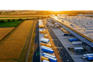 Operaciones de centros de distribución y bodegaje