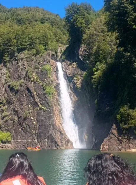 Patagonia Verde: Cochamo, Puelo y Lago Tagua Tagua