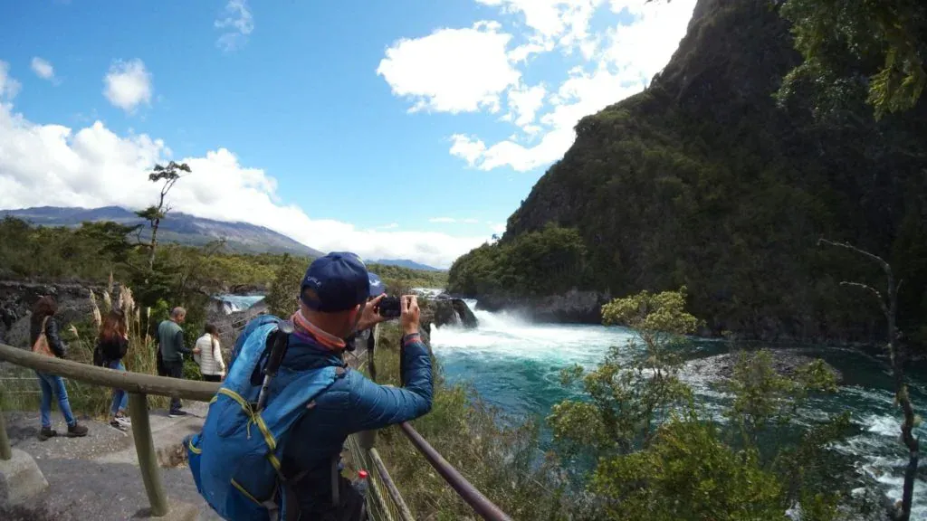 Saltos del Petrohue y Lago Todos los Santos